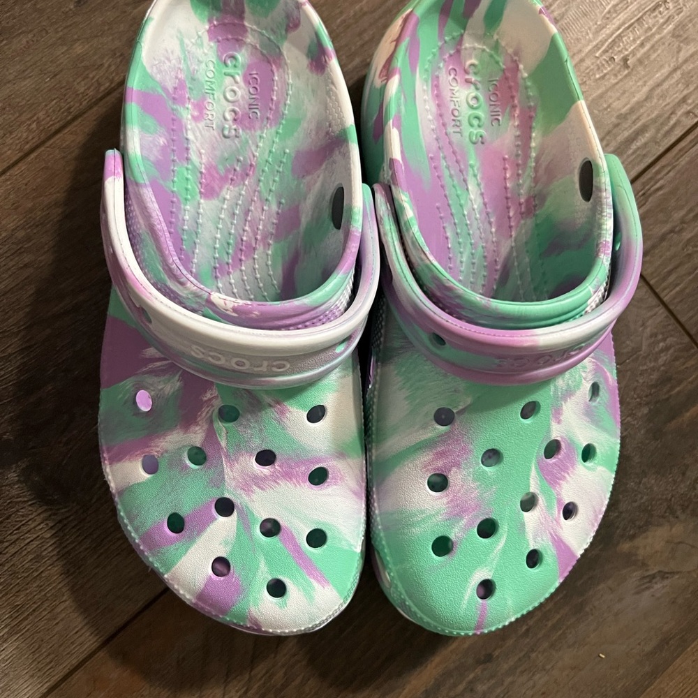 Colorful Clogs with Strap - Picture 2 of 6